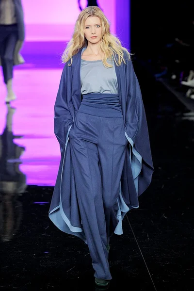 Look 14